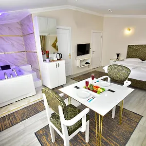 loca-istanbul.istanbul-turkeyhotels.com/
