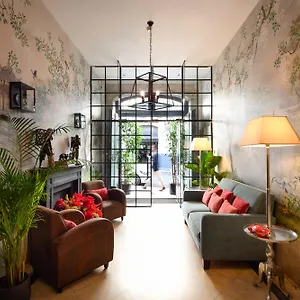 Guest house Alecrim Ao Chiado ****